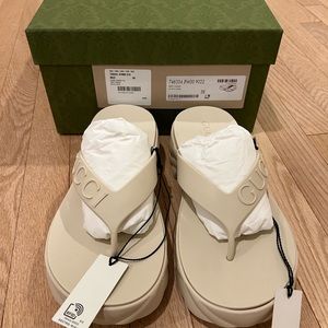 BRAND NEW GUCCI SANDAL